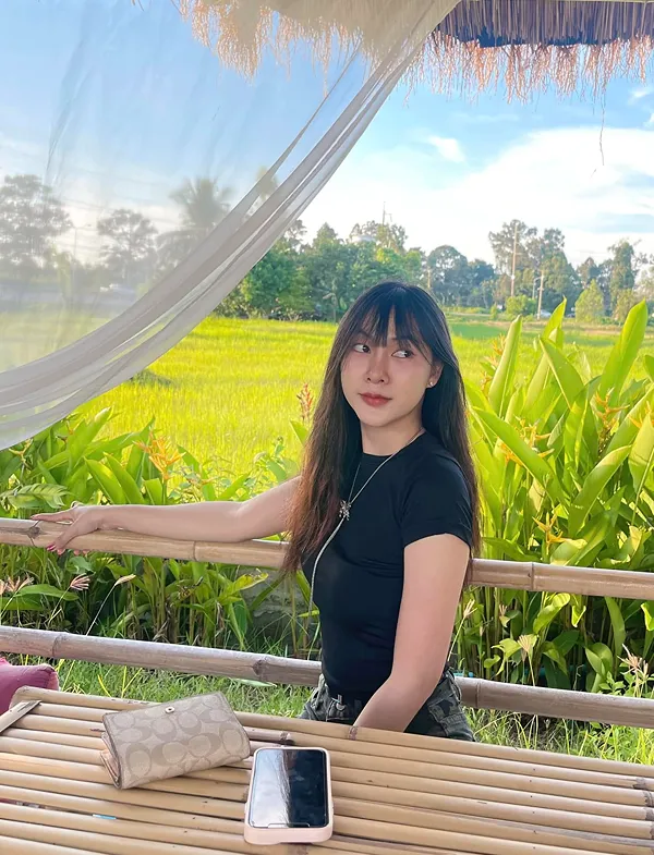 ปุ๋ย นิศากร วาร์ปสาว pui nisakorn ครูสาว คอนเทนต์ยั่ว สายฮา รูปเด็ด 18+ 24